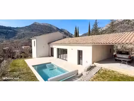 superbe villa 2024