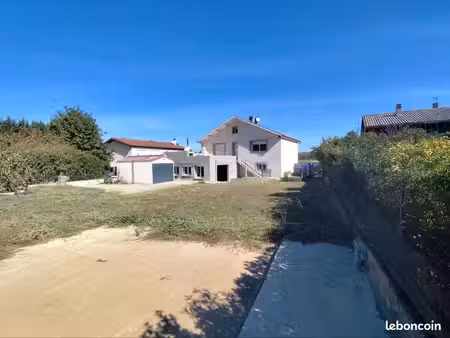 ? maison 3 chambres – 97 m² – grand terrain 1 370 m²