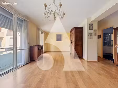 appartement 2 pièces 57 m²