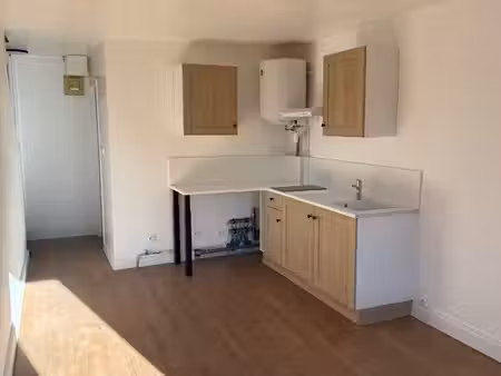 ? à louer – appartement rénové non meublé