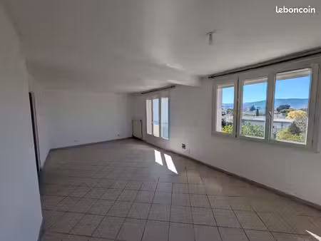 appartement 3 pièces 75 m²
