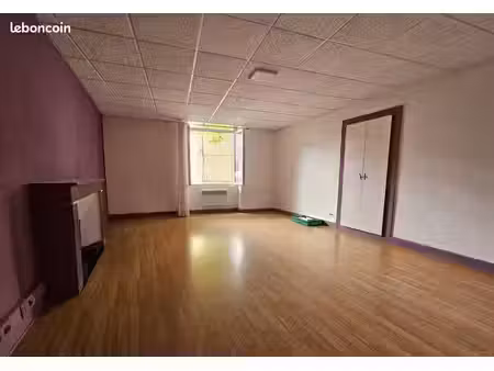 local commercial/professionnel - 43m² - centre pierrelatte - av. général de gaulle