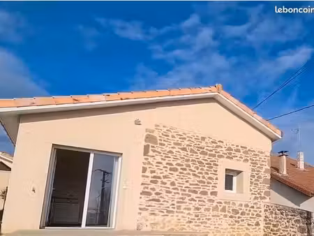 a louer - maison lumineuse de 50 m² à bren - 570/mois