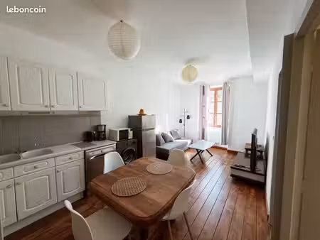 t2 meublé 38 m² – centre-ville de montélimar – ascenseur