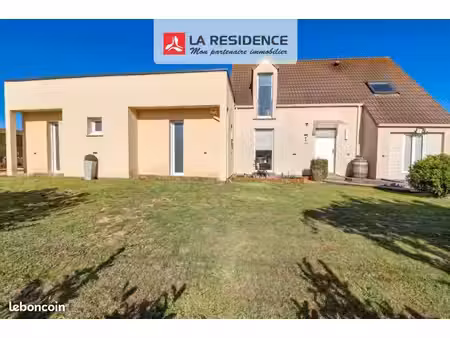 maison 7 pièces 216 m²