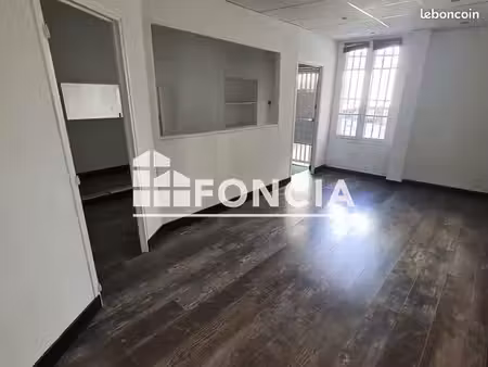 local commercial 2 pièces 47.91m² à louer 394.37 - nimes 30000