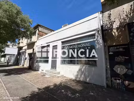 local commercial 4 pièces 61.33m² à louer 970 - nimes 30900