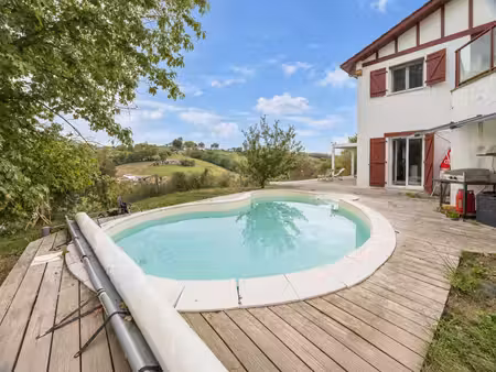 maison contemporaine avec piscine