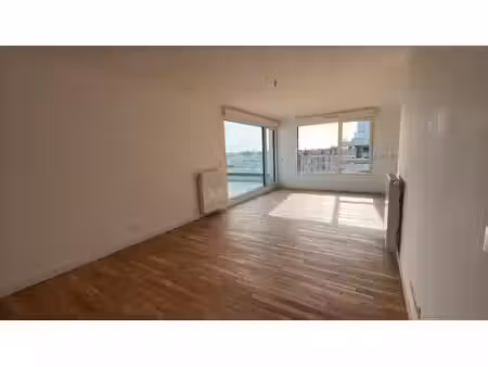 grand t4 de 91m² avec une terrasse de 39m²