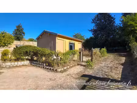 studio meublé avec jardinet