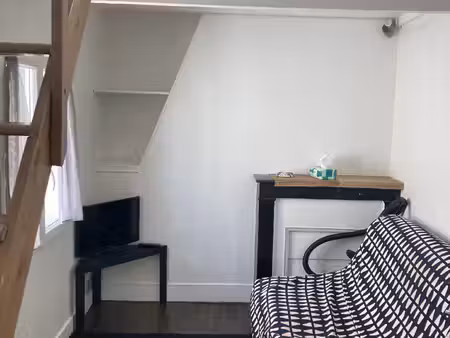 magnifique studio rénové proche etoile