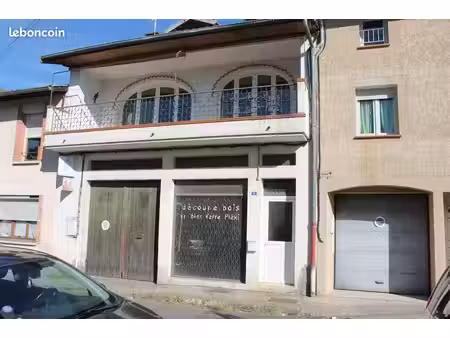 opportunité  au cœur de rieumes  maison de ville au fort potentiel + garage / atelier + co