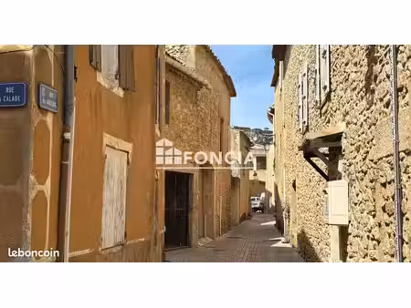 maison de village 131 m² avec terrasse et garages – chusclan