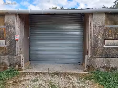local de stockage à louer