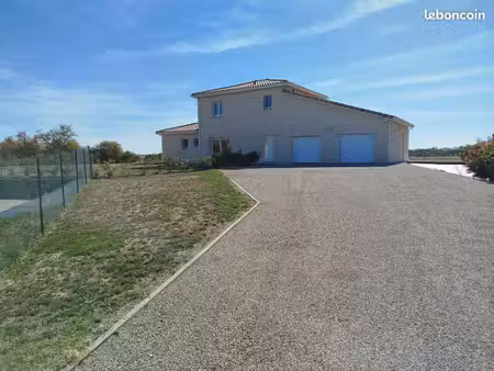 maison 5 pièces 141 m²