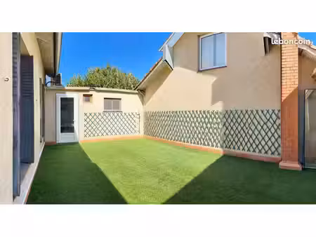 alès centre - appartement 4 pièces 115 m2 - terrasse 37 m2- possibilité 3 chambres