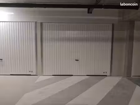 grand garage box de 15 5 m² argoulets / soupetard