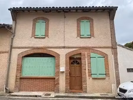 loue maison de village de 89 m² - t3