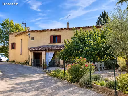 maison 215 m² — 2 logements indépendants sur terrain de 682 m² — bagnols-sur-cèze - (fanga