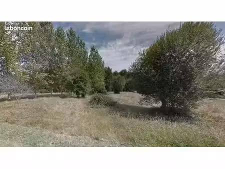 terrain 845 m² noaillan