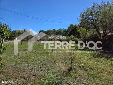 terrain 990 m² revel