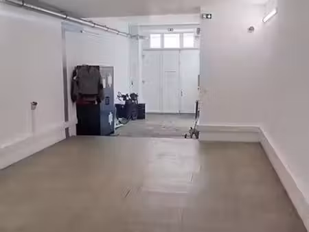 local / atelier / mini-entrepôt 70–80 m² – bordeaux victoire – triphasé