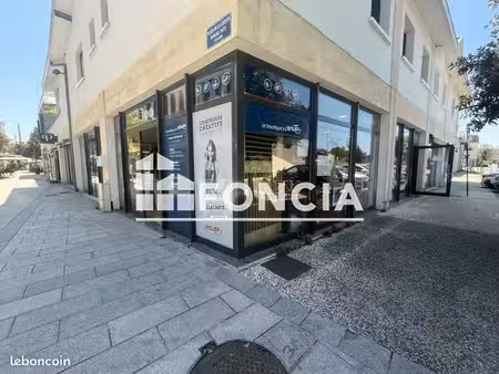 local commercial 98.77m² à louer 2319.99 - pessac 33600