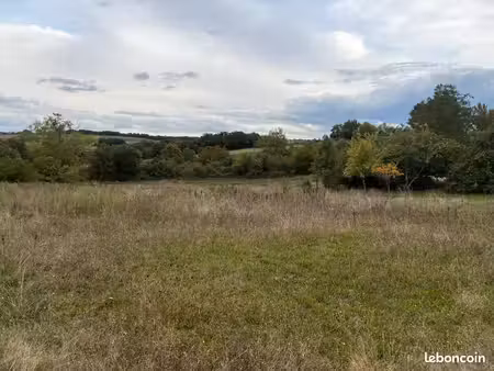 terrain 4 200 m² gemil