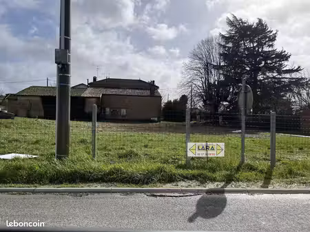 terrain à bâtir de 700 m² à saint-maixant (33)