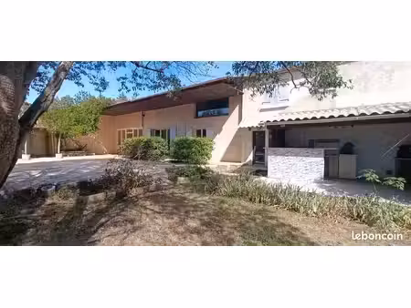 grande maison familiale 220m² avec studio indépendant 35m²