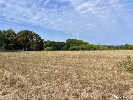 terrain à bâtir de 648 m² à virelade (33)