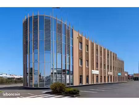 local professionnel / bureau de 163 m² — univer châteaugiron (20min de rennes)