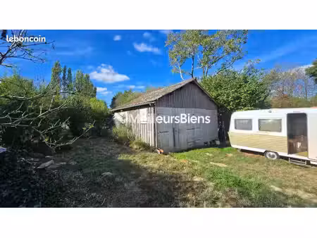 terrain 1 650 m² erce en lamee