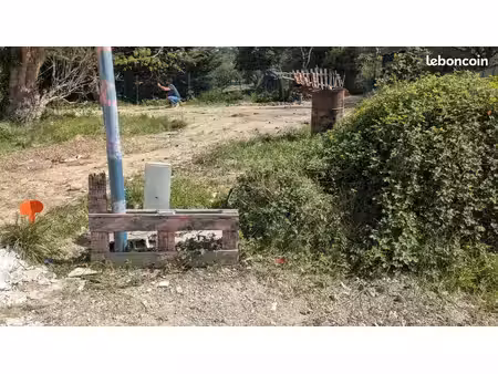 vend terrain viabilisé 1280m2 a saint jean