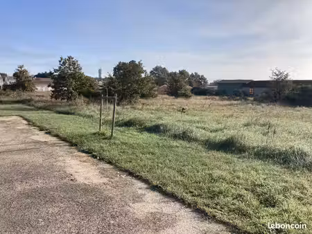 terrain à bâtir de 530 m² à arbanats (33)