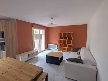 appartement t2 meublé rénové 48 m² avec balcon