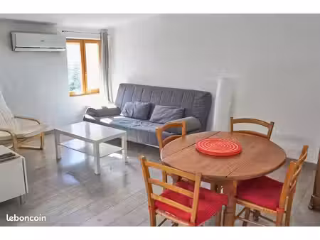 appartement t2 meublé - 45 m² - villeneuve les avignon