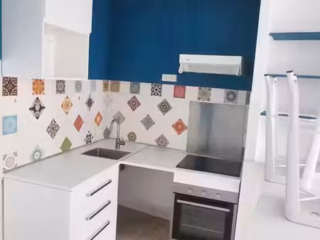 p2 rdc avec cour intérieure privée
