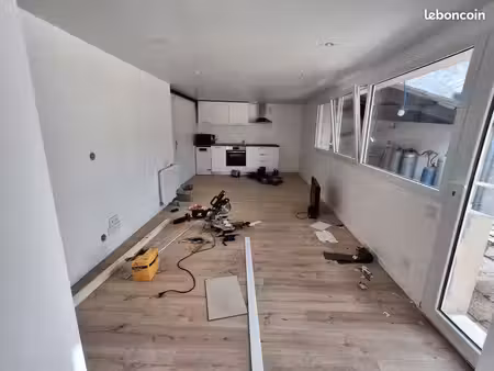 appartement t3 tout rénové – 2 chambres avec salles d’eau – plouvorn centre