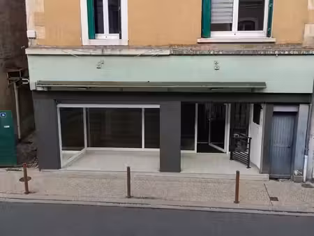 emplacement numéro 1 local commercial et studio meublé attenant