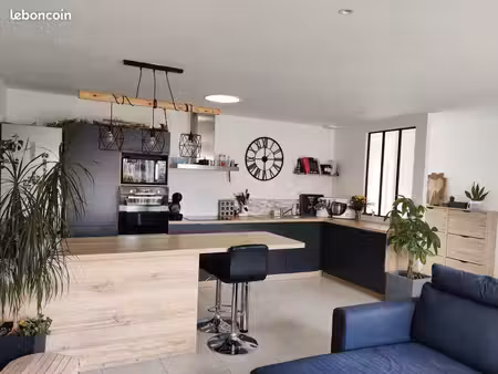 location meublée maison 76m2