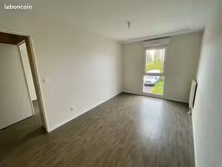 t4 lumineux de 83 m² avec balcon sud + 2 places de parkings – bruz – résidence sécurisée