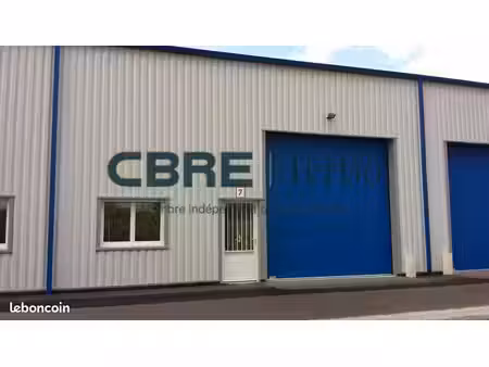 local d'activite 250 m² ballan-miré