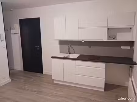 loue appartement 34 m2 centre ville d'amboise