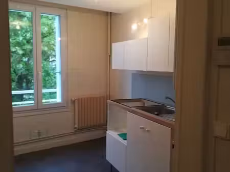 a louer 2 pièces st cyr sur loire