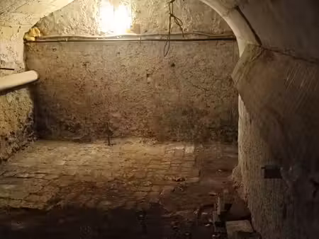 location cave