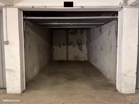 garage box à louer 13m2 sécurisé joué-lès-tours centre