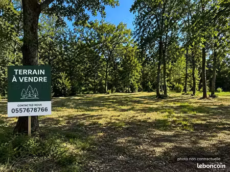 terrain 1 500 m² le pian medoc