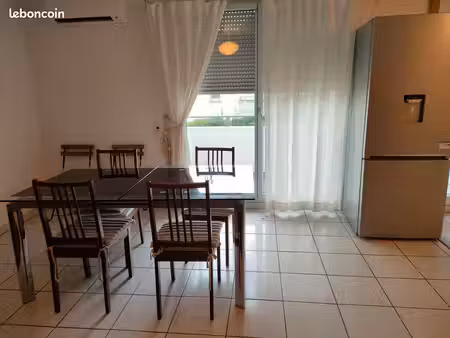 vend une maison