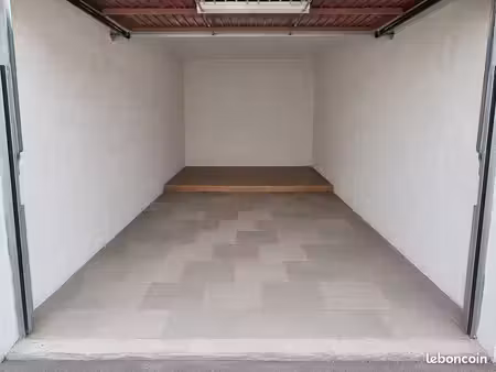 garage fermé de 16 5 m² à saint martin d’hères  secteur ikea